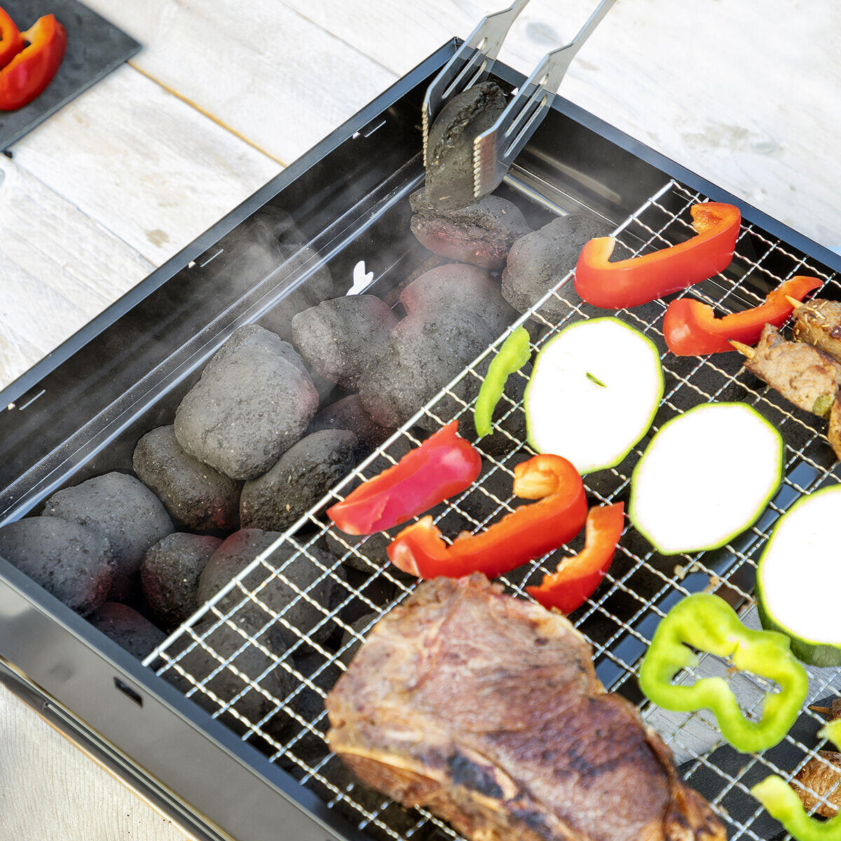 Barbacoa Plegable Portátil para Carbón BearBQ – Camping y Jardín