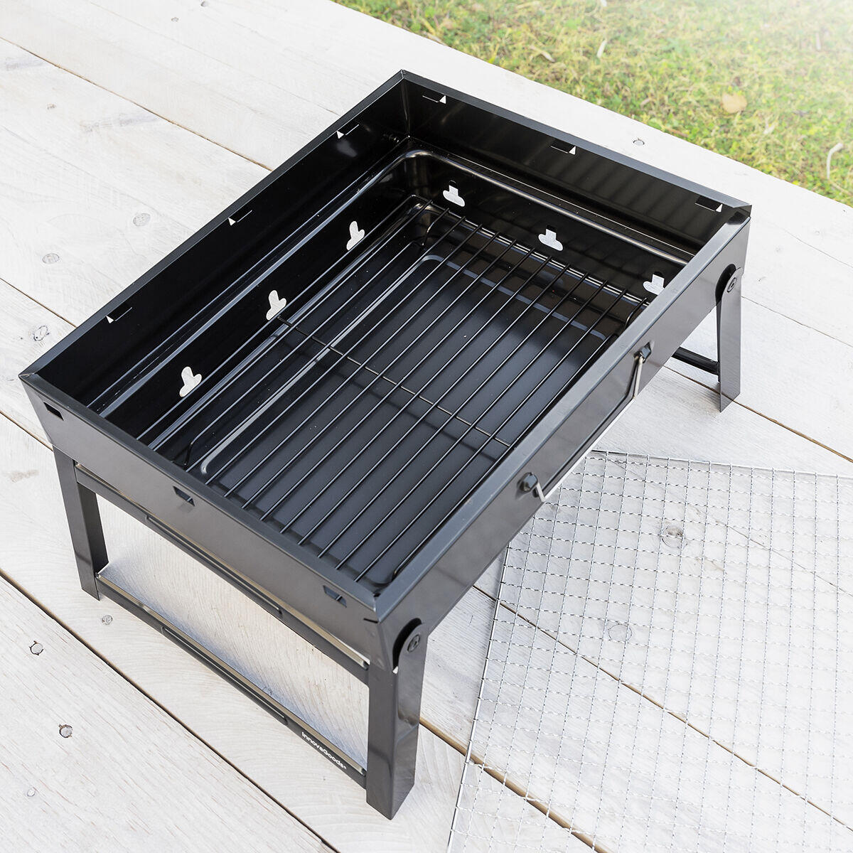 Barbacoa Plegable Portátil para Carbón BearBQ – Camping y Jardín