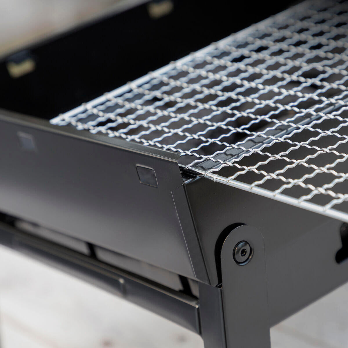 Barbacoa Plegable Portátil para Carbón BearBQ – Camping y Jardín